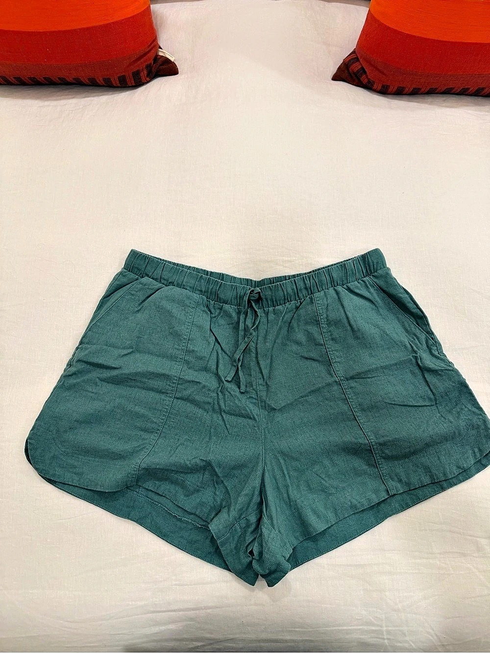 Universal Thread Women's linen Shorts Size XL